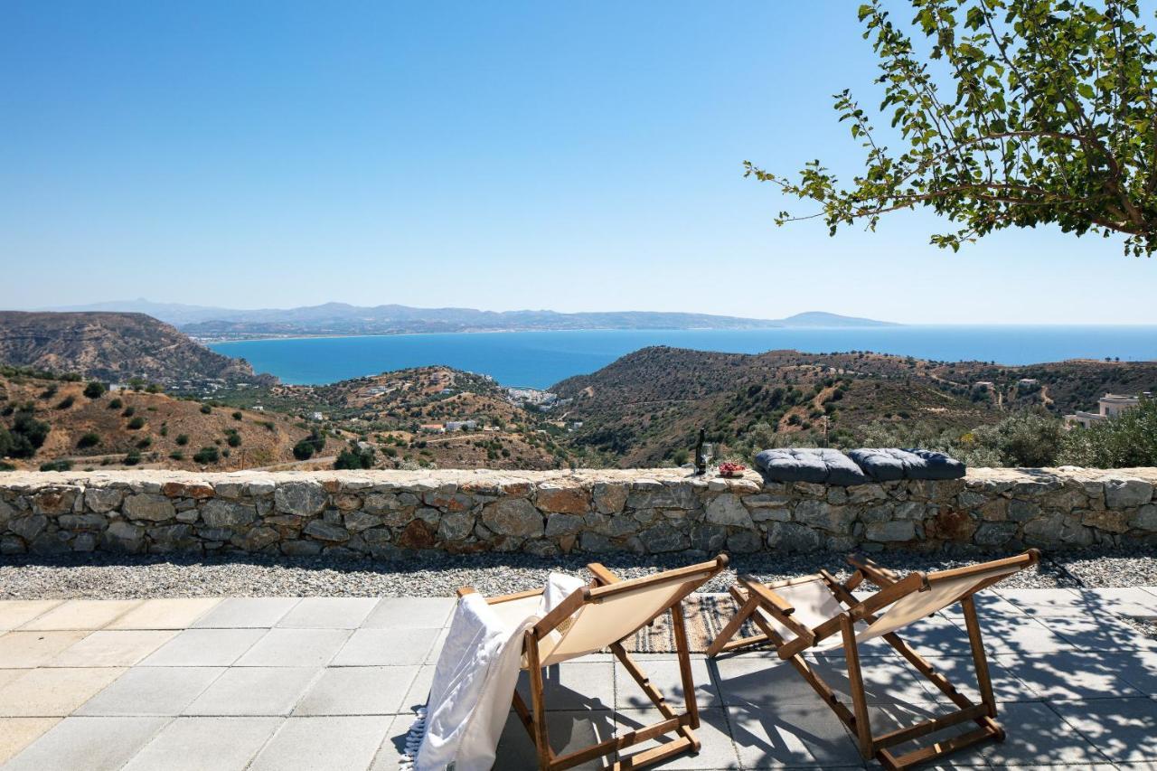 Evgoro Luxury Villa *