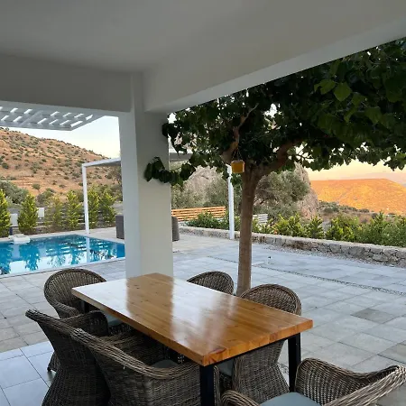 Evgoro Luxury Suites Agia Galini Dış mekan fotoğraf